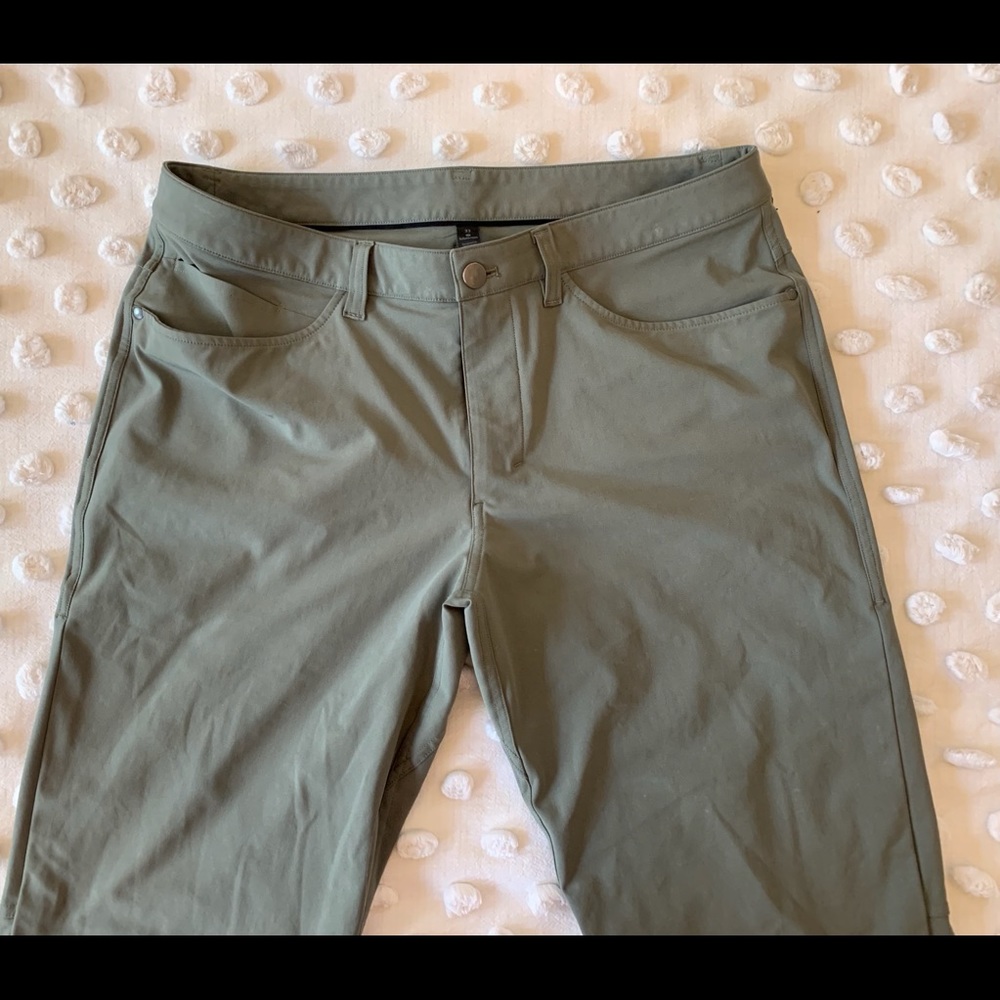 Men’s Lululemon Pants.